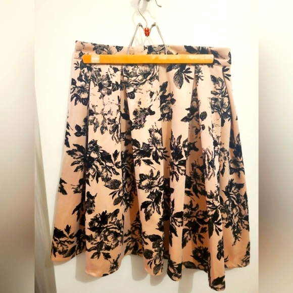 Faith and Joy Pleated Floral Full Skirt - Picture 1 of 5